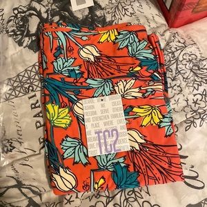 Lularoe TC2 Leggings NWT